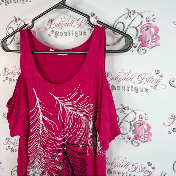 Ricki's tshirt top cold shoulder open pink Fuchsia Feather 🪶 Print Tunic - Picture 4 of 10